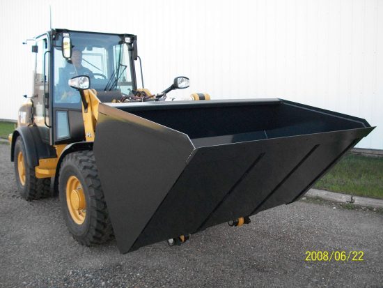 fertilizer bucket